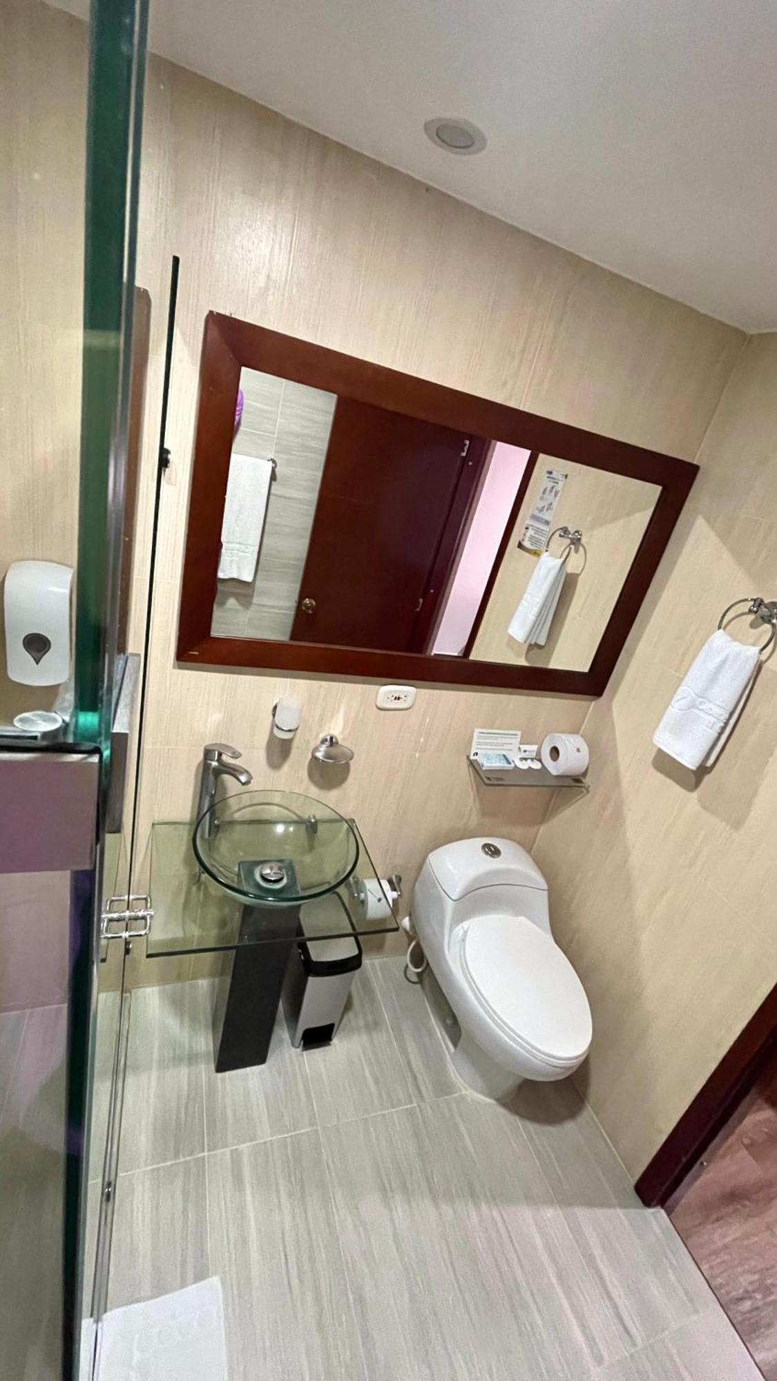 Cabecera Country Hotel Bucaramanga Luaran gambar